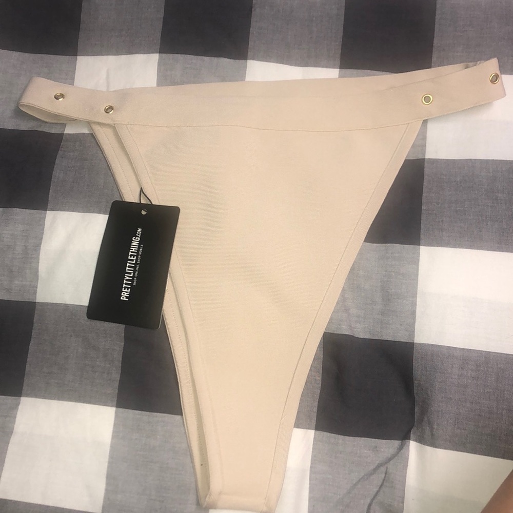 PrettyLittleThing High Rise Swim Bottom